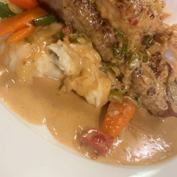 Garlic City Cafe - New York steak and sage chicken - American Near Me - Gilroy, California Garlic City Cafe - New York steak and sage chicken - American Near Me - Gilroy, California