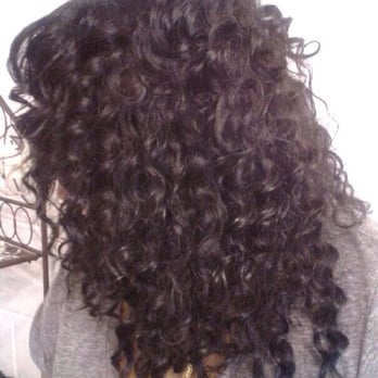 Hairlivery - Beautiful curl pattern with little to no product added! - Hair Extensions Near Me Hairlivery - Beautiful curl pattern with little to no product added! - Hair Extensions Near Me