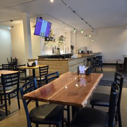 Tokidoki Burger - Dining room