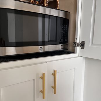 Chic Cleaning Services - Couldn't hide the microwave from them! - Home Cleaning Near Me - Columbus, Ohio