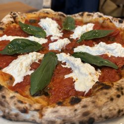 Acqua e Farina - Special pie of the night- Stracciatella Caprese--- fabulous