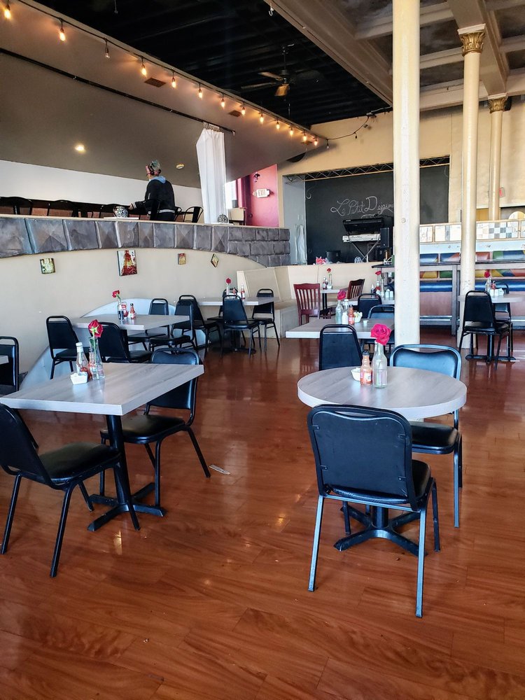 Le Petit Dejeuner “the Breakfast” 2