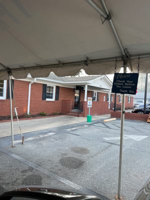 Wilber's Barbecue by null