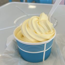 Hoggy’s Ice Cream - Dole whip