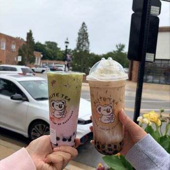Elitea - Strawberry Matcha Latte/Coconut Island Latte - Bubble Tea Near Me - Glen Ellyn, Illinois
