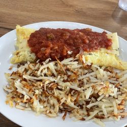 The Roosters Call - Chorizo hash omelette