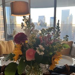 Field & Florist - Floral arrangement for my dinner party.