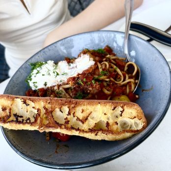 Moxies - Ling Arrabiatta - Cocktail Bars Near Me - Houston, Texas