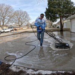 Valley Window Care And Exterior Cleaning - Concrete cleaning company in Green Bay Wisconsin