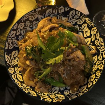 At Nine Restaurant & Bar - Pad See Eiw with Chicken - Thai Near Me - New York, New York At Nine Restaurant & Bar - Pad See Eiw with Chicken - Thai Near Me - New York, New York