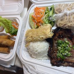 Egg rolls, special rice Egg rolls, special rice