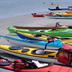 Sea Kayak Carolina - Picnicing on the beach.