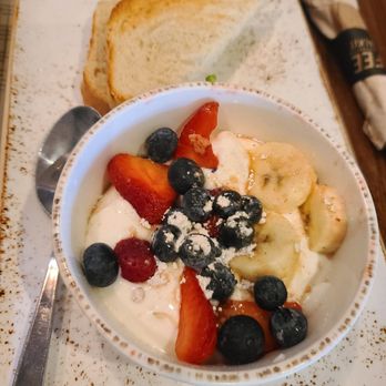 First Watch - Kids yogurt and granola - Breakfast & Brunch Near Me - Fairfax, Virginia First Watch - Kids yogurt and granola - Breakfast & Brunch Near Me - Fairfax, Virginia