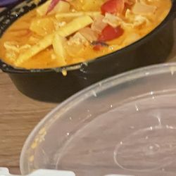 Pau & Sophia’s Thai Kitchen - Pineapple curry