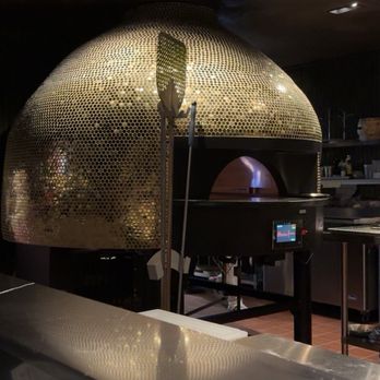 Moderna Bar & Pizzeria - Pizza Near Me - Austin, Texas