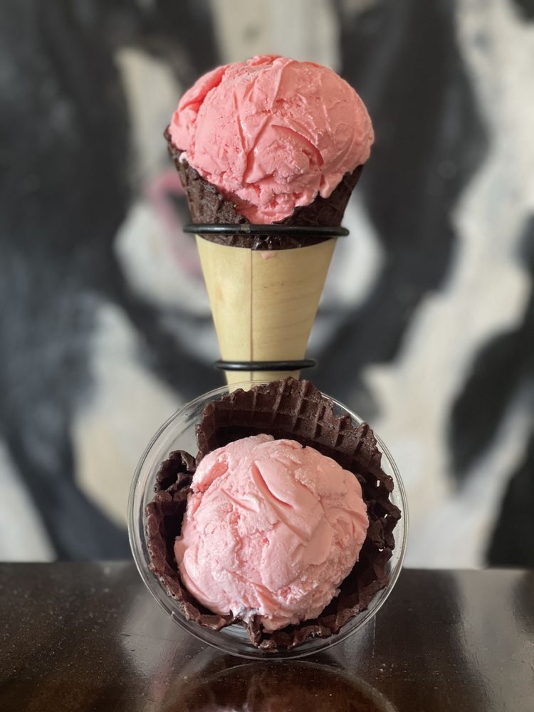 Sweetwater Creamery Logo