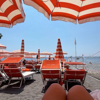 Arienzo Beach Club - Chair view - Beach Bars Near Me - Sant'arsenio, SA