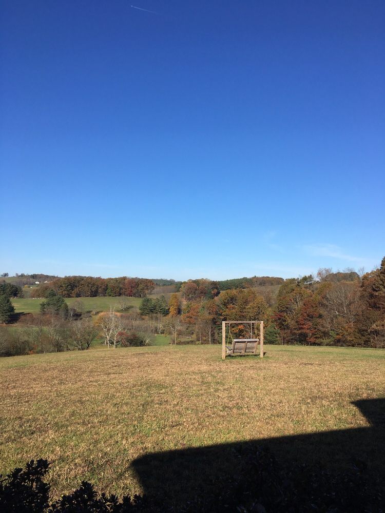 GRASSY CREEK CABOOSES Updated October 2024 278 Caboose Ln, Fancy