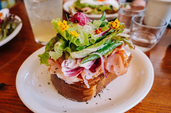 milk glass mrkt by null