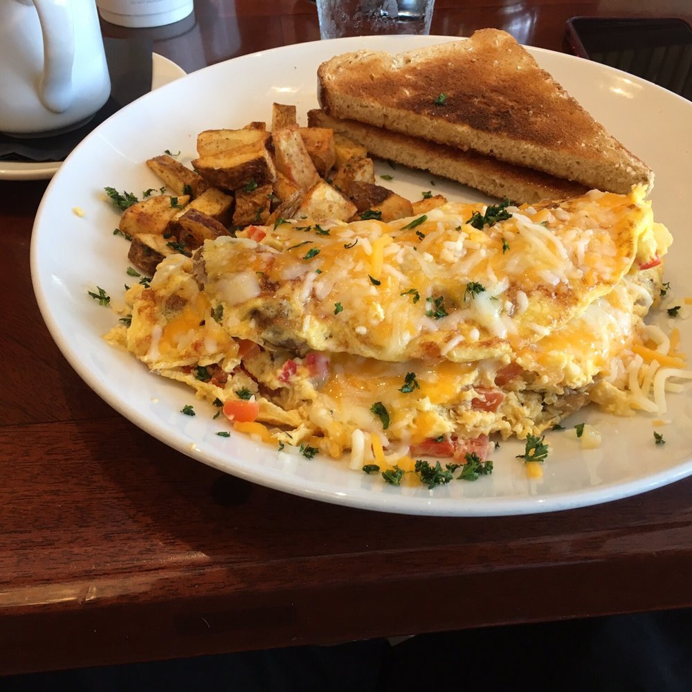 Pattee Café - A veggie omelet that's both fluffy and flavorful. Of course you can add ham. - American Near Me - Perry, Iowa Pattee Café - A veggie omelet that's both fluffy and flavorful. Of course you can add ham. - American Near Me - Perry, Iowa