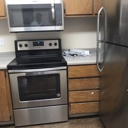 Royal Village Luxury Apartments - Royal Village Luxury Apartments, new Pool and WiFi clubhouse, completely remodeled unit. $399 move in special.
