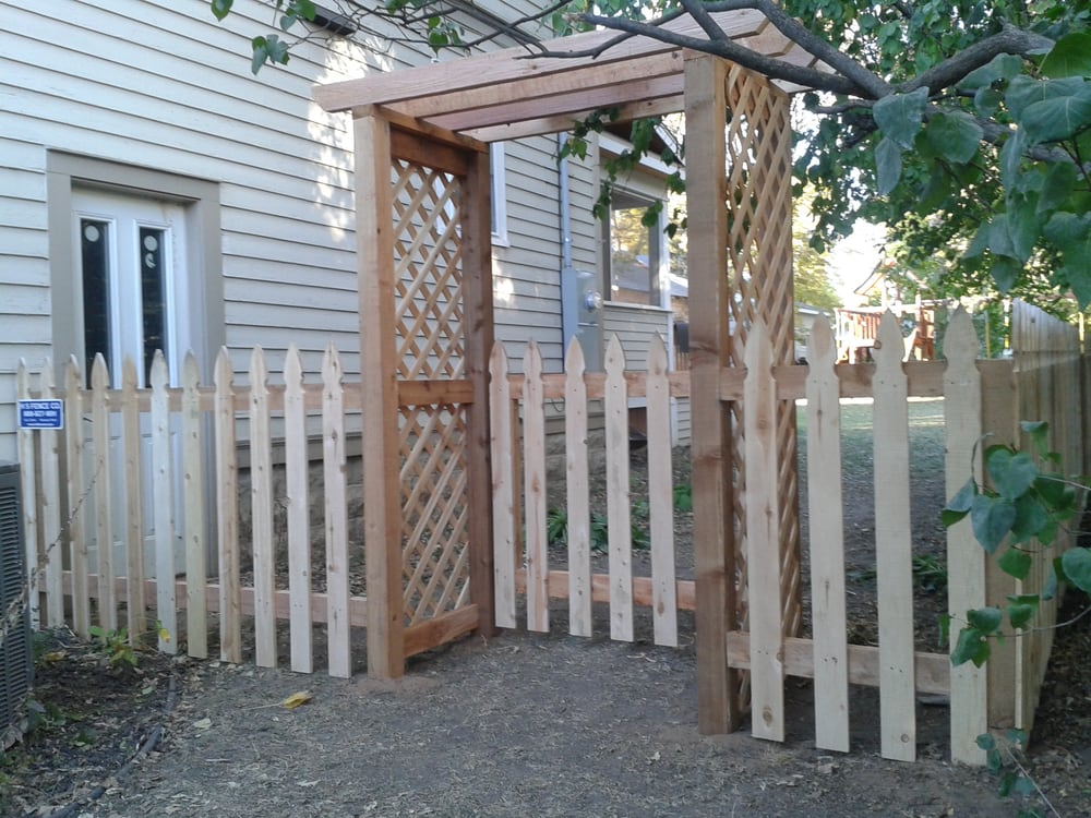 H S FENCE Updated October 2024 E16720 Lincoln Dr, Fall Creek