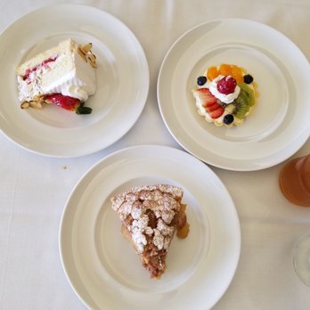 Ka Ikena Laua'e Restaurant - Assorted desserts to choose from - American Near Me - Honolulu, Hawaii