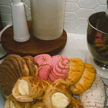 El Molino de Oro - Bakeries Near Me - Lake Forest, California