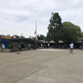 Highlands Elementary School - Elementary Schools Near Me - Concord, California