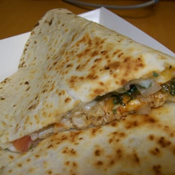 Piaggio Gaucho On Wheels - Chicken Quesadilla with Chimichuri Sauce (Tuesday, February 16, 2010) - Argentine Near Me Piaggio Gaucho On Wheels - Chicken Quesadilla with Chimichuri Sauce (Tuesday, February 16, 2010) - Argentine Near Me