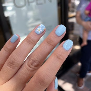 Select Nail House - Shellac gel manicure with nail art - Nail Salons Near Me - Seal Beach, California