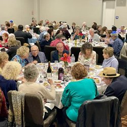 Valley Outreach Synagogue - VOS holds an incredibly well-attended Community Passover Seder on the second night of Passover.