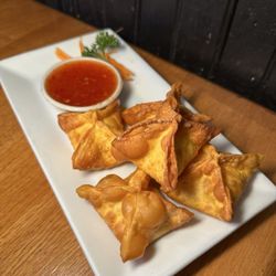 Siam Corner Thai Kitchen & Pho - Crab Rangoon