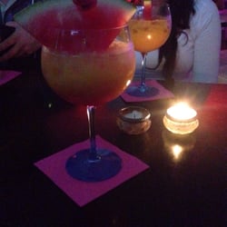 La Diva Cocktailbar - Katherine (vorne) und Julia (hinten)