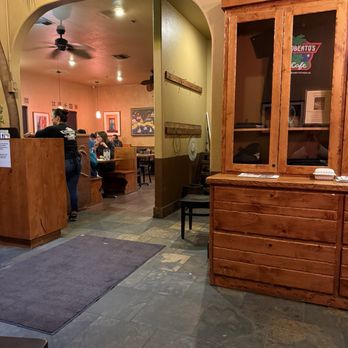 Roberto's Cafe - Mexican Near Me - Mammoth Lakes, California Roberto's Cafe - Mexican Near Me - Mammoth Lakes, California