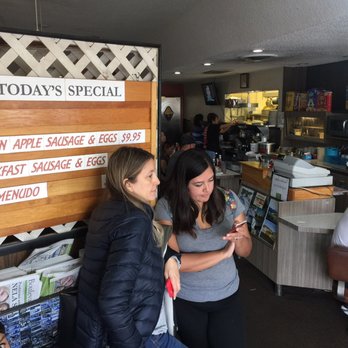 Armon's Restaurant - Breakfast & Brunch Near Me - Los Angeles, California