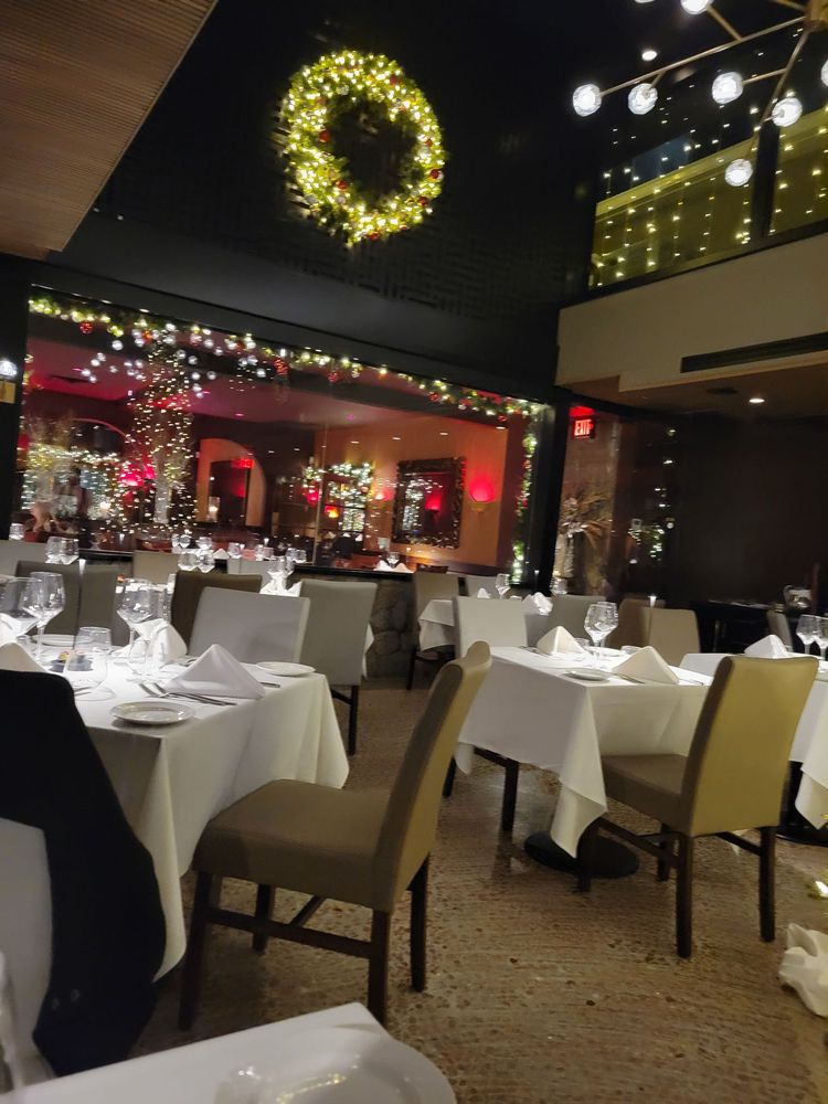 Rraci's Restaurant