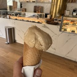 Pastelaria Santo António - Coffee ice cream