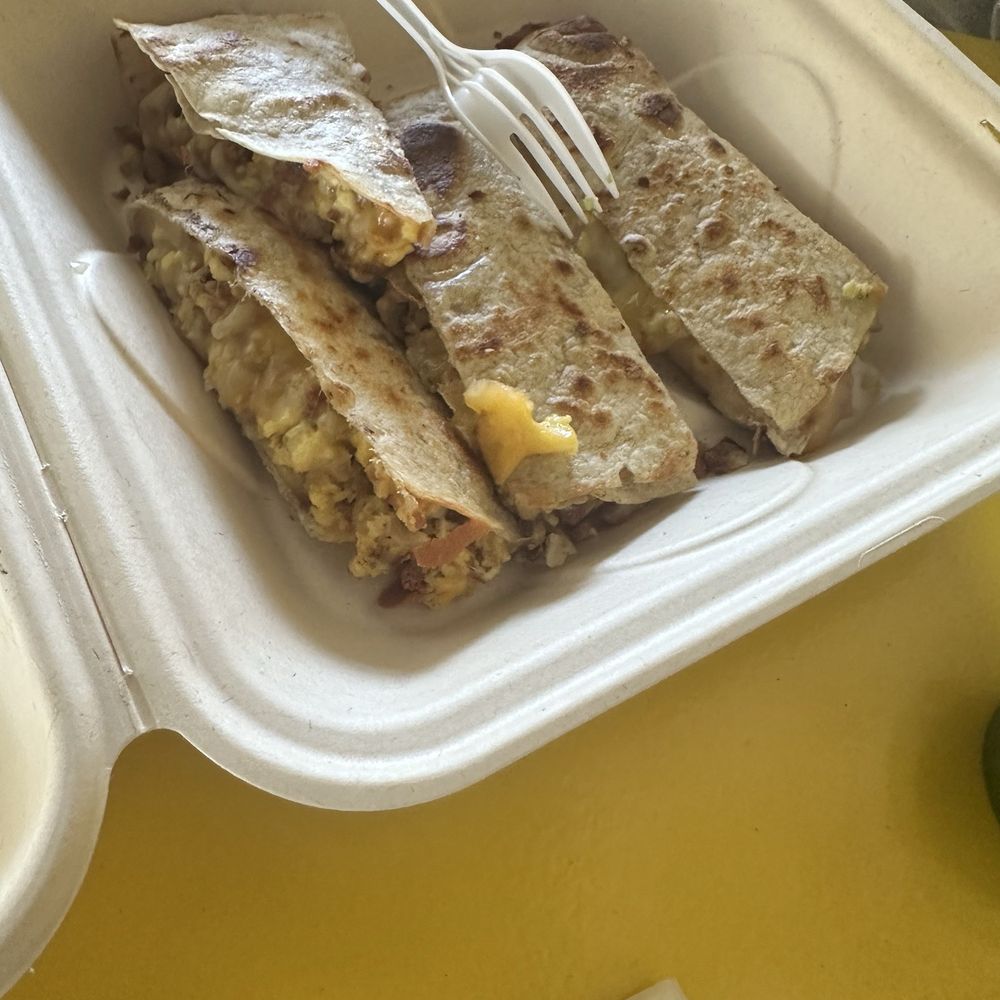 Curbgrill - Breakfast quesadilla - Breakfast & Brunch Near Me - Montrose , California Curbgrill - Breakfast quesadilla - Breakfast & Brunch Near Me - Montrose , California