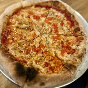 Full Tilt Tavern - Hot honey chicken pizza - Sports Bars Near Me - Minneapolis, Minnesota Full Tilt Tavern - Hot honey chicken pizza - Sports Bars Near Me - Minneapolis, Minnesota