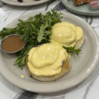 Sunny Day Cafe - classic benedict - Breakfast & Brunch Near Me - Carmel, Indiana