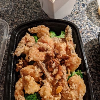 Peninsula Malaysian Cuisine - Walnut Shrimp - Malaysian Near Me - Minneapolis, Minnesota