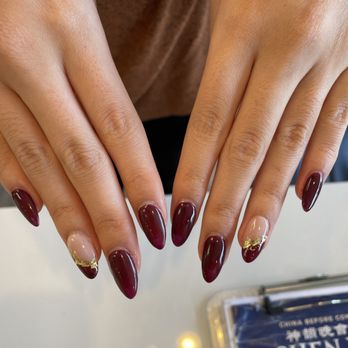 Polished Nail Lounge - Nail Salons Near Me - Orange, California Polished Nail Lounge - Nail Salons Near Me - Orange, California