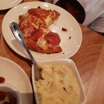 BJ's Restaurant & Brewhouse - Kids pepperoni pizza with cheddar mashed potatoes (these were a hit for my 1 year old) - Breweries Near Me - Phoenix, Arizona BJ's Restaurant & Brewhouse - Kids pepperoni pizza with cheddar mashed potatoes (these were a hit for my 1 year old) - Breweries Near Me - Phoenix, Arizona