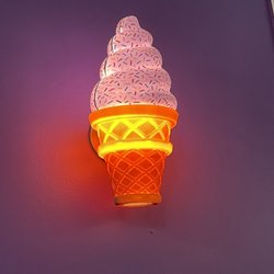Melt Ice Cream Bar - Adorable decor