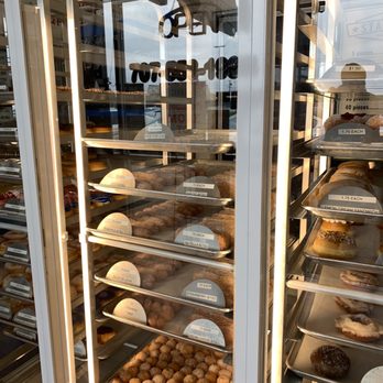 Starbread Bakery - Donuts and bitso - Bakeries Near Me - Vallejo, California