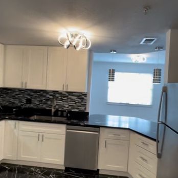 Green Home Remodeling - Kitchen Cabinet Installation - Flooring Near Me - Sarasota, Florida Green Home Remodeling - Kitchen Cabinet Installation - Flooring Near Me - Sarasota, Florida
