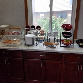 Aartpark Hotel Inn - Continental Breakfast included free! - Hotels Near Me - Lewiston, New York Aartpark Hotel Inn - Continental Breakfast included free! - Hotels Near Me - Lewiston, New York