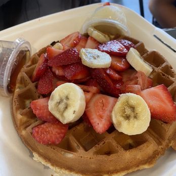 Big House Beans - Waffle - Classic Gluten-Free with bananas and strawberries. Missing whip cream - Coffee & Tea Near Me - Brentwood, California