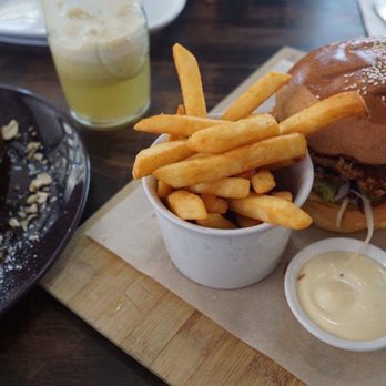Mowbray Eatery - Cafes Near Me - Lane Cove, NSW